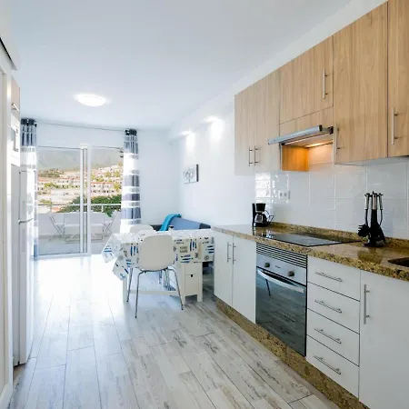 480 A Island Village With Terrace View And Wifi アパート アデヘ
