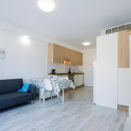 Apartment 480 A Island Village With Terrace View And Wifi *